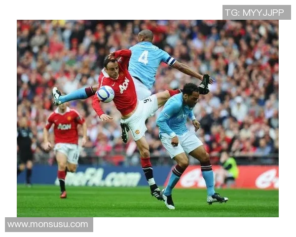 足球评论:重庆足球队的包夹得失 足球评论:重庆足球队的包夹得失